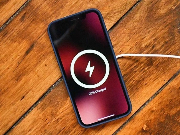 华宁苹果手机维修分享iPhone 12可以随便充电吗 